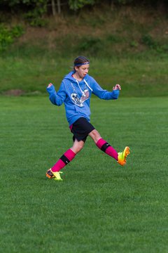 Bild 29 - B-Juniorinnen TSV Gnutz o.W. - SV Wahlstedt : Ergebnis: 1:1